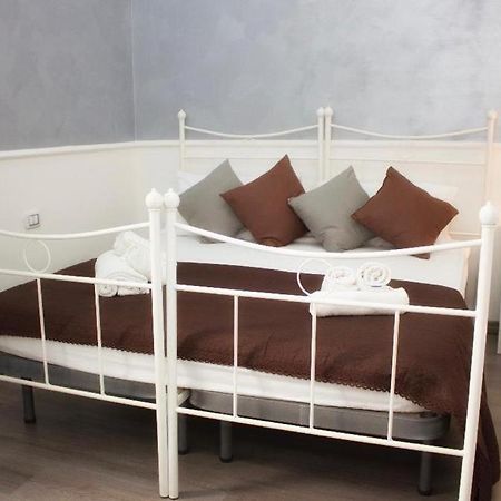 Bed and Breakfast I Benvenuti Al Sud à Naples Extérieur photo